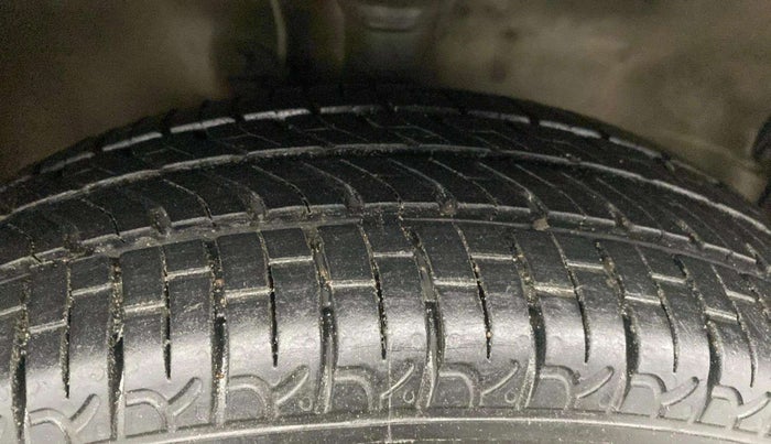 2014 Maruti Wagon R 1.0 VXI, Petrol, Manual, 95,802 km, Right Front Tyre Tread