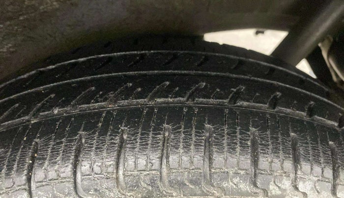 2014 Maruti Wagon R 1.0 VXI, Petrol, Manual, 95,802 km, Left Rear Tyre Tread