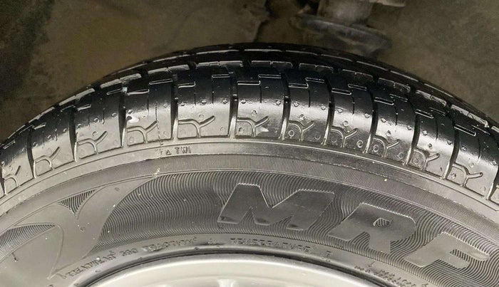 2017 Maruti Alto 800 LXI, Petrol, Manual, 50,455 km, Right Front Tyre Tread