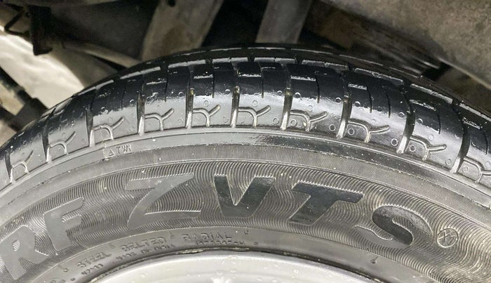 2017 Maruti Alto 800 LXI, Petrol, Manual, 50,455 km, Left Rear Tyre Tread