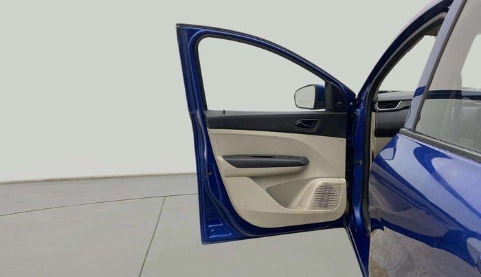 2021 Renault TRIBER RXL MT, Petrol, Manual, 48,517 km, LHS Front Door