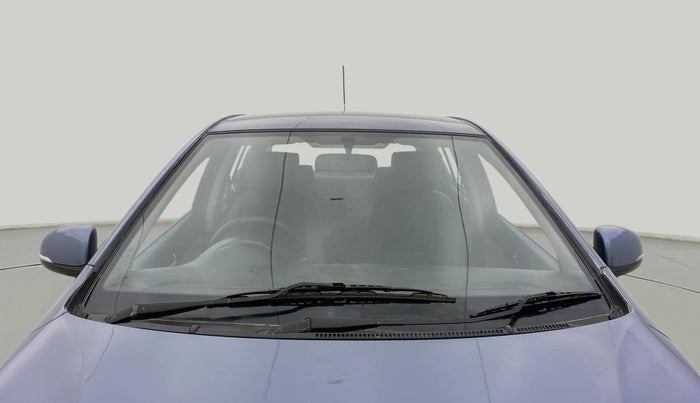2012 Hyundai i20 MAGNA 1.2, Petrol, Manual, 1,47,671 km, Front Windshield