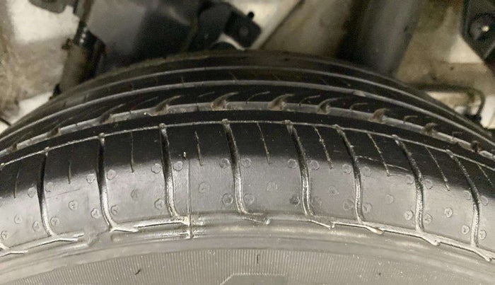 2023 Hyundai VENUE E 1.2, Petrol, Manual, 22,046 km, Left Rear Tyre Tread