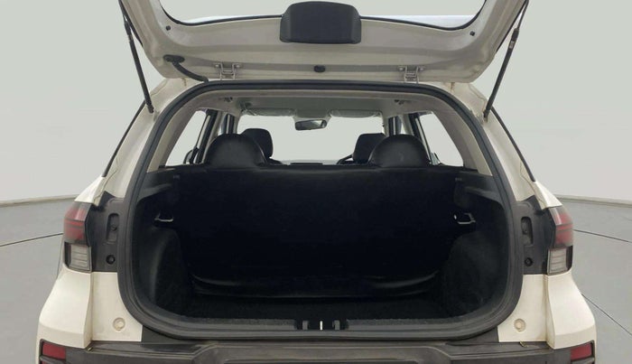 2023 Hyundai VENUE E 1.2, Petrol, Manual, 22,046 km, Boot Inside