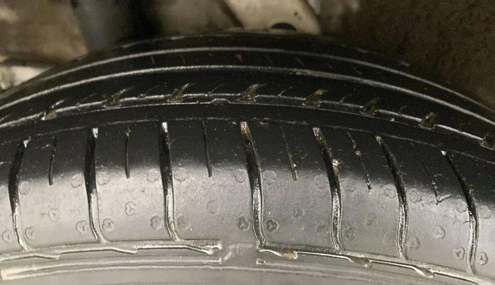 2023 Hyundai VENUE E 1.2, Petrol, Manual, 22,046 km, Right Rear Tyre Tread