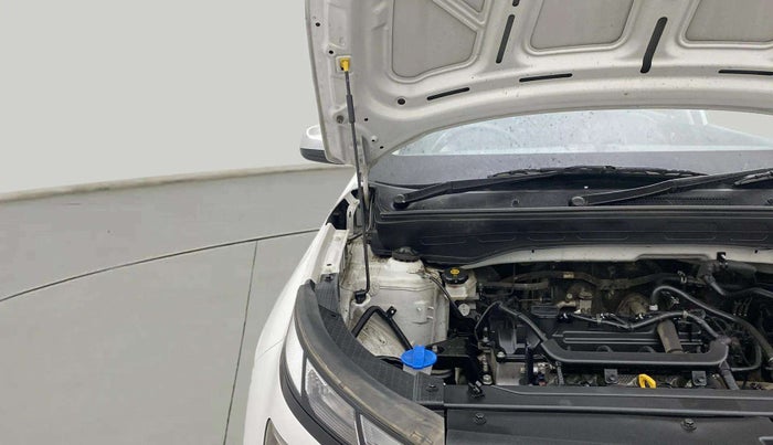 2023 Hyundai VENUE E 1.2, Petrol, Manual, 22,046 km, Engine View - Right