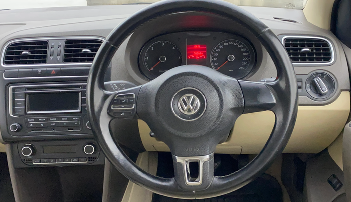 2015 Volkswagen Vento HIGHLINE DIESEL 1.5, Diesel, Manual, 78,677 km, Steering Wheel Close Up