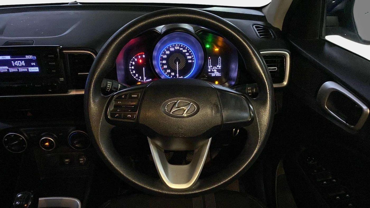 2019 Hyundai VENUE S 1.2, Petrol, Manual, 68,714 km, Steering Wheel Close Up
