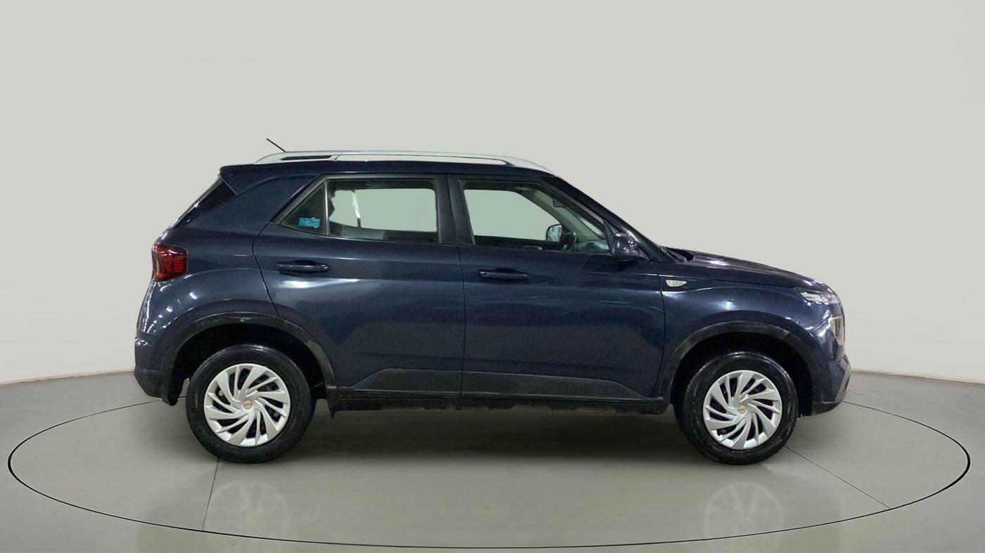 2019 Hyundai VENUE S 1.2, Petrol, Manual, 68,714 km, Right Side View