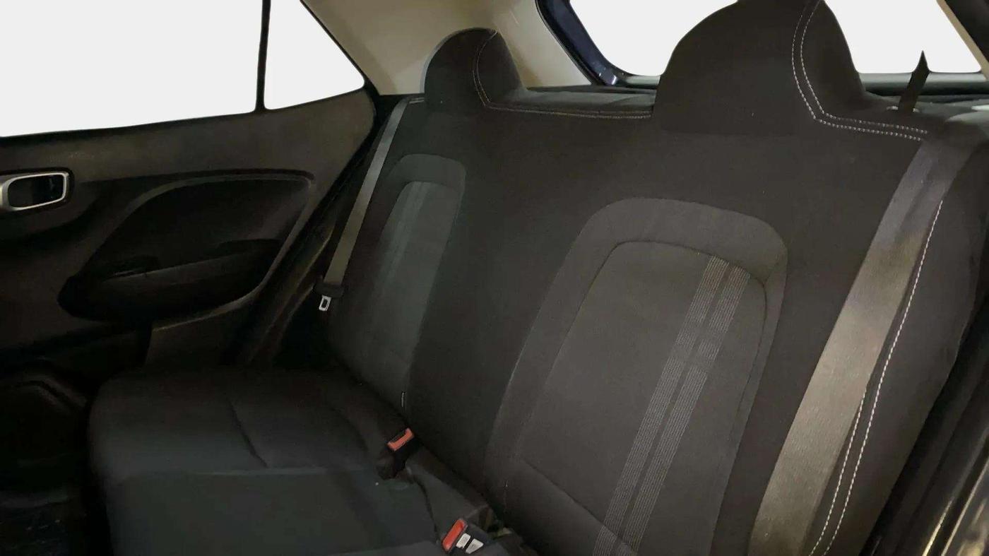 2019 Hyundai VENUE S 1.2, Petrol, Manual, 68,714 km, Right Side Rear Door Cabin