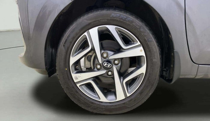 2023 Hyundai AURA SX 1.2, Petrol, Manual, 7,288 km, Left Front Tyre Tread