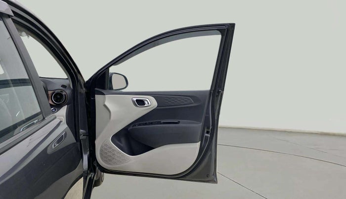 2023 Hyundai AURA SX 1.2, Petrol, Manual, 7,288 km, RHS Front Door