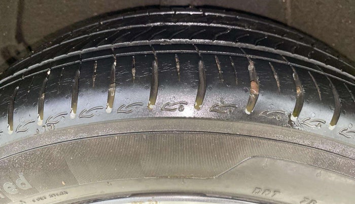2023 Hyundai AURA SX 1.2, Petrol, Manual, 7,288 km, Right Rear Tyre Tread