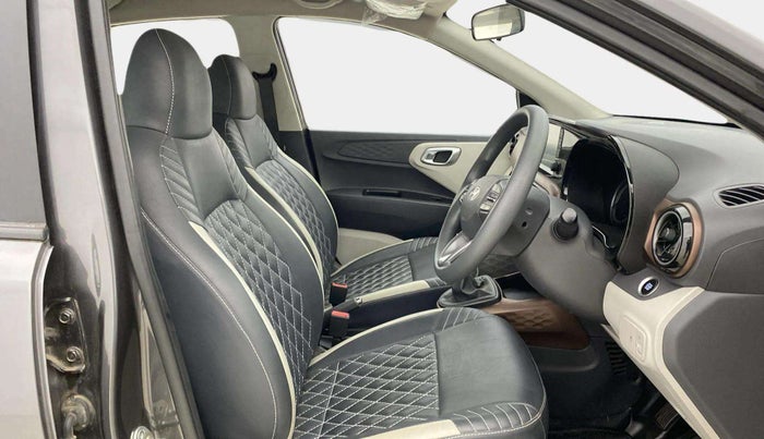 2023 Hyundai AURA SX 1.2, Petrol, Manual, 7,288 km, Right Side Rear Door Cabin