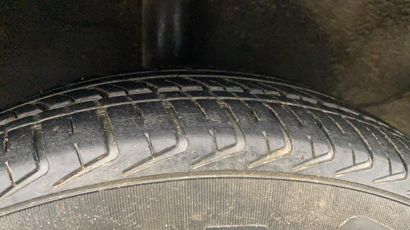 2019 Hyundai NEW SANTRO ERA EXECUTIVE, CNG, Manual, 46,959 km, Right Rear Tyre Tread