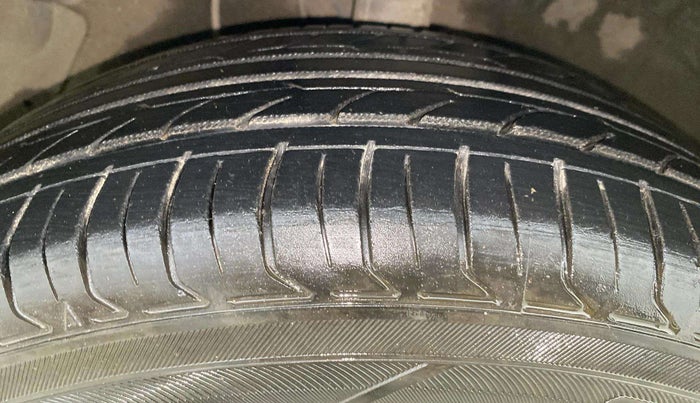 2012 Hyundai i20 SPORTZ 1.2, Petrol, Manual, 76,651 km, Left Front Tyre Tread