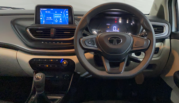 2024 Tata ALTROZ XM PLUS CNG, CNG, Manual, 10,647 km, Steering Wheel Close Up