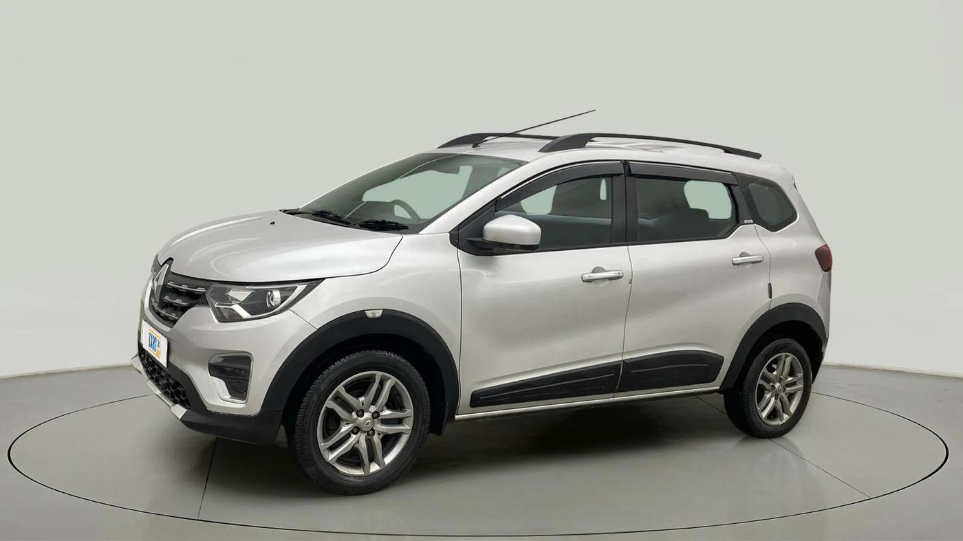 2019 Renault TRIBER RXZ, Petrol, Manual, 52,477 km, Left Front Diagonal