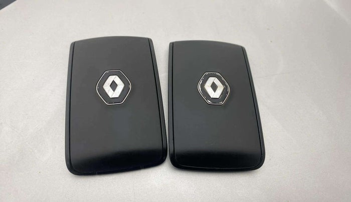 2019 Renault TRIBER RXZ, Petrol, Manual, 52,477 km, Key Close Up