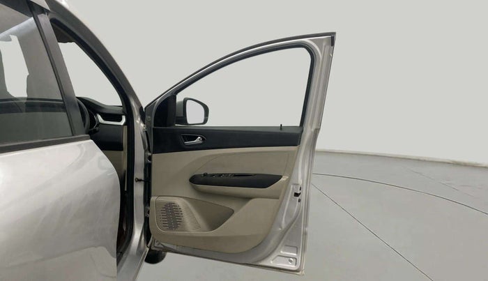 2019 Renault TRIBER RXZ, Petrol, Manual, 52,477 km, RHS Front Door