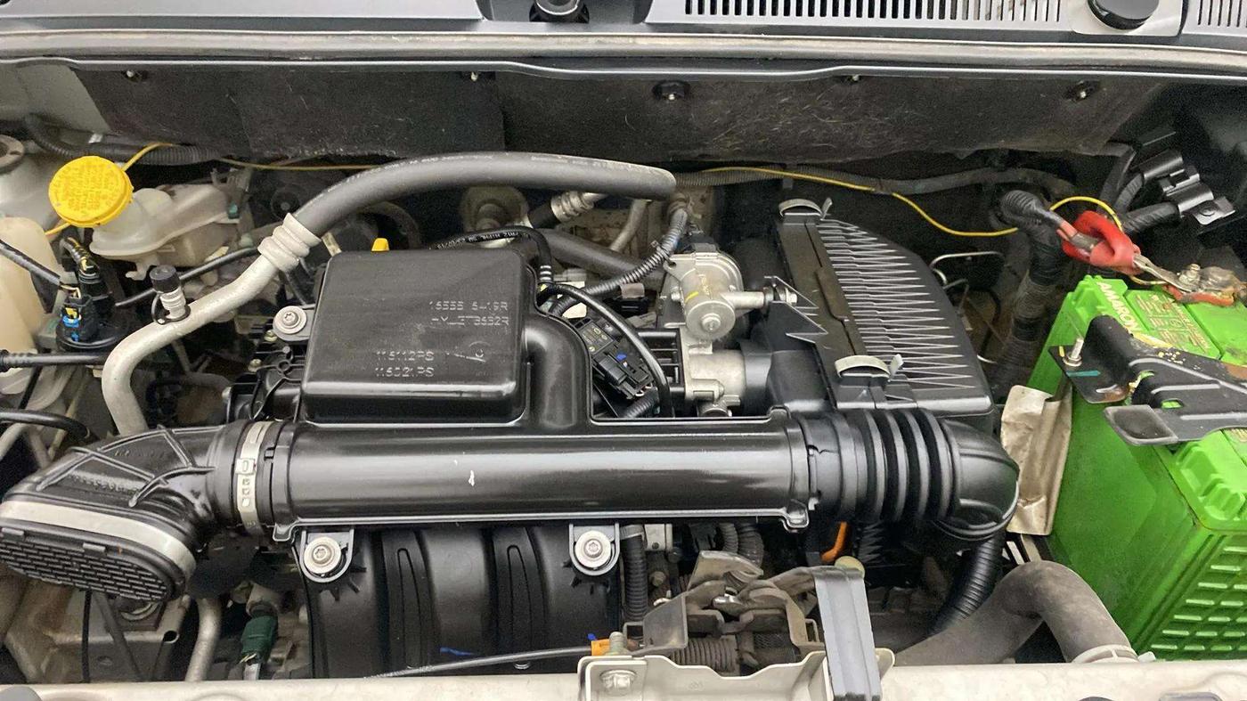 2019 Renault TRIBER RXZ, Petrol, Manual, 52,477 km, Engine View