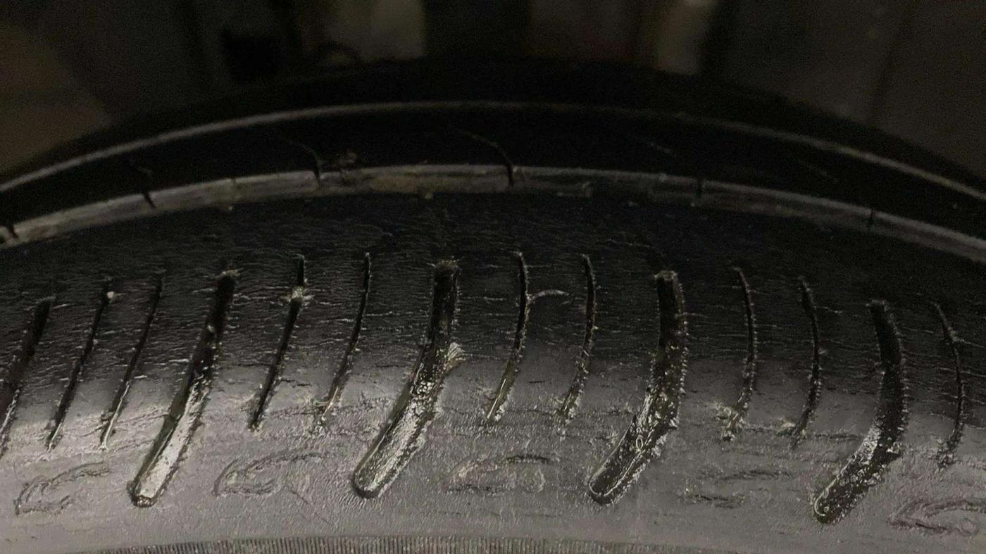 2019 Renault TRIBER RXZ, Petrol, Manual, 52,477 km, Right Front Tyre Tread