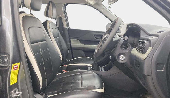 2023 Tata PUNCH ADVENTURE RHYTHM CNG MT, CNG, Manual, 20,297 km, Right Side Front Door Cabin
