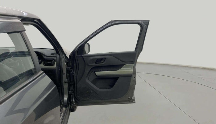 2023 Tata PUNCH ADVENTURE RHYTHM CNG MT, CNG, Manual, 20,297 km, RHS Front Door