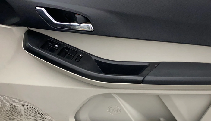2023 Tata Tiago XZ PLUS PETROL, Petrol, Manual, 46,107 km, Driver Side Door Panels Control