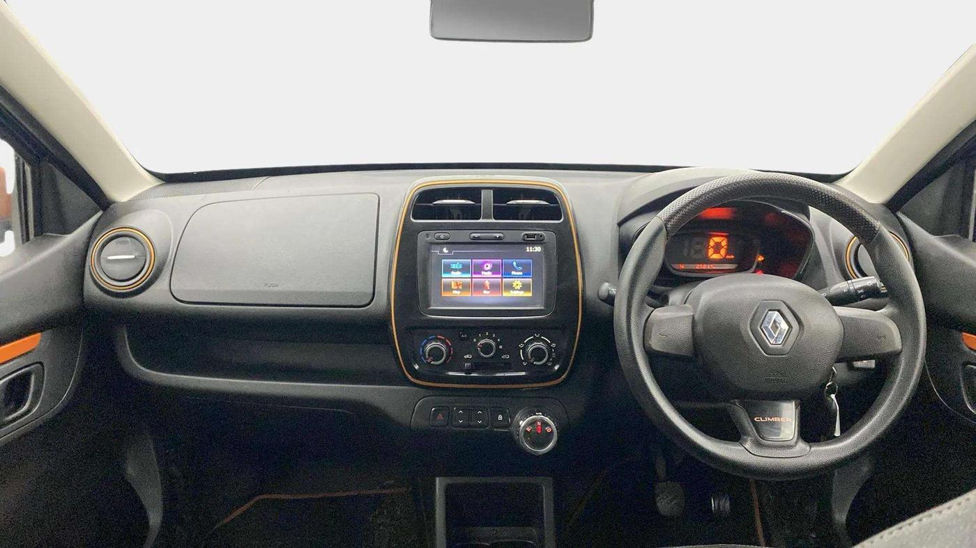 2017 Renault Kwid CLIMBER 1.0 AMT, CNG, Automatic, 27,958 km, Dashboard