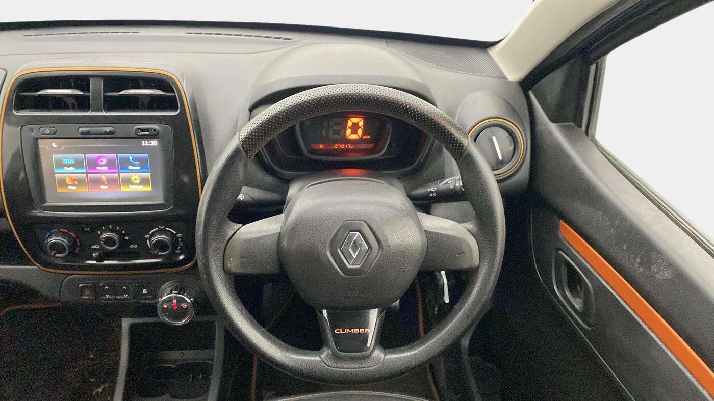 2017 Renault Kwid CLIMBER 1.0 AMT, CNG, Automatic, 27,958 km, Steering Wheel Close Up