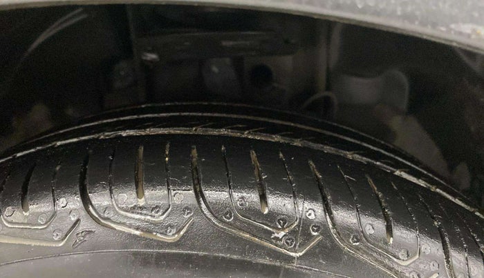 2021 Tata Tiago XT PETROL, Petrol, Manual, 40,326 km, Right Front Tyre Tread