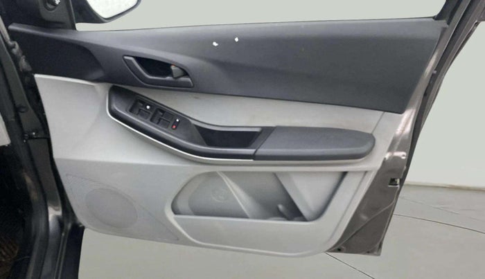 2021 Tata Tiago XT PETROL, Petrol, Manual, 40,326 km, Driver Side Door Panels Control