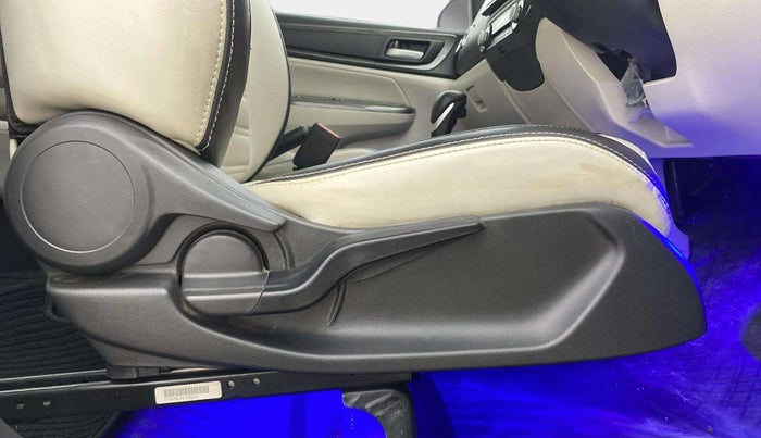 2023 Honda Amaze 1.2L I-VTEC VX CVT, Petrol, Automatic, 24,687 km, Driver Side Adjustment Panel