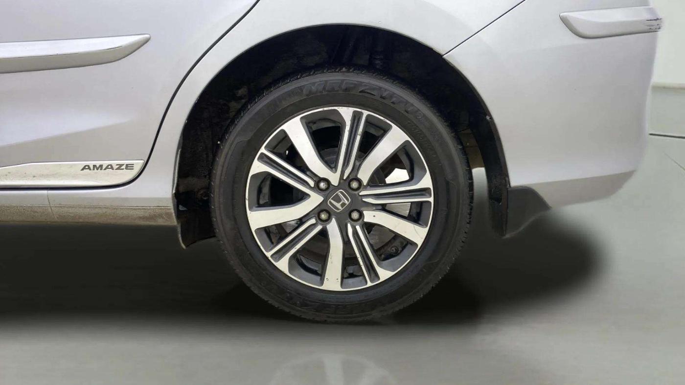 2023 Honda Amaze 1.2L I-VTEC VX CVT, Petrol, Automatic, 24,687 km, Left Rear Wheel
