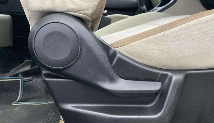 2021 Maruti New Wagon-R VXI 1.0 AMT, Petrol, Automatic, 57,166 km, Driver Side Adjustment Panel