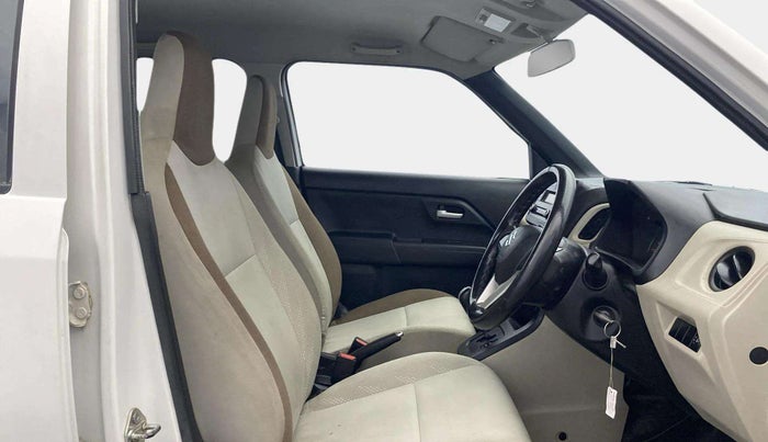 2021 Maruti New Wagon-R VXI 1.0 AMT, Petrol, Automatic, 57,166 km, Right Side Front Door Cabin