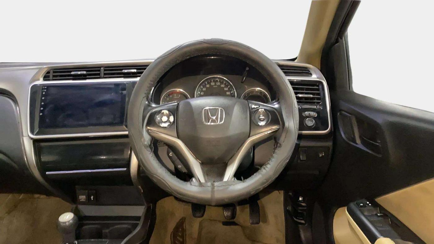 2014 Honda City 1.5L I-DTEC SV, Diesel, Manual, 1,32,115 km, Steering Wheel Close Up