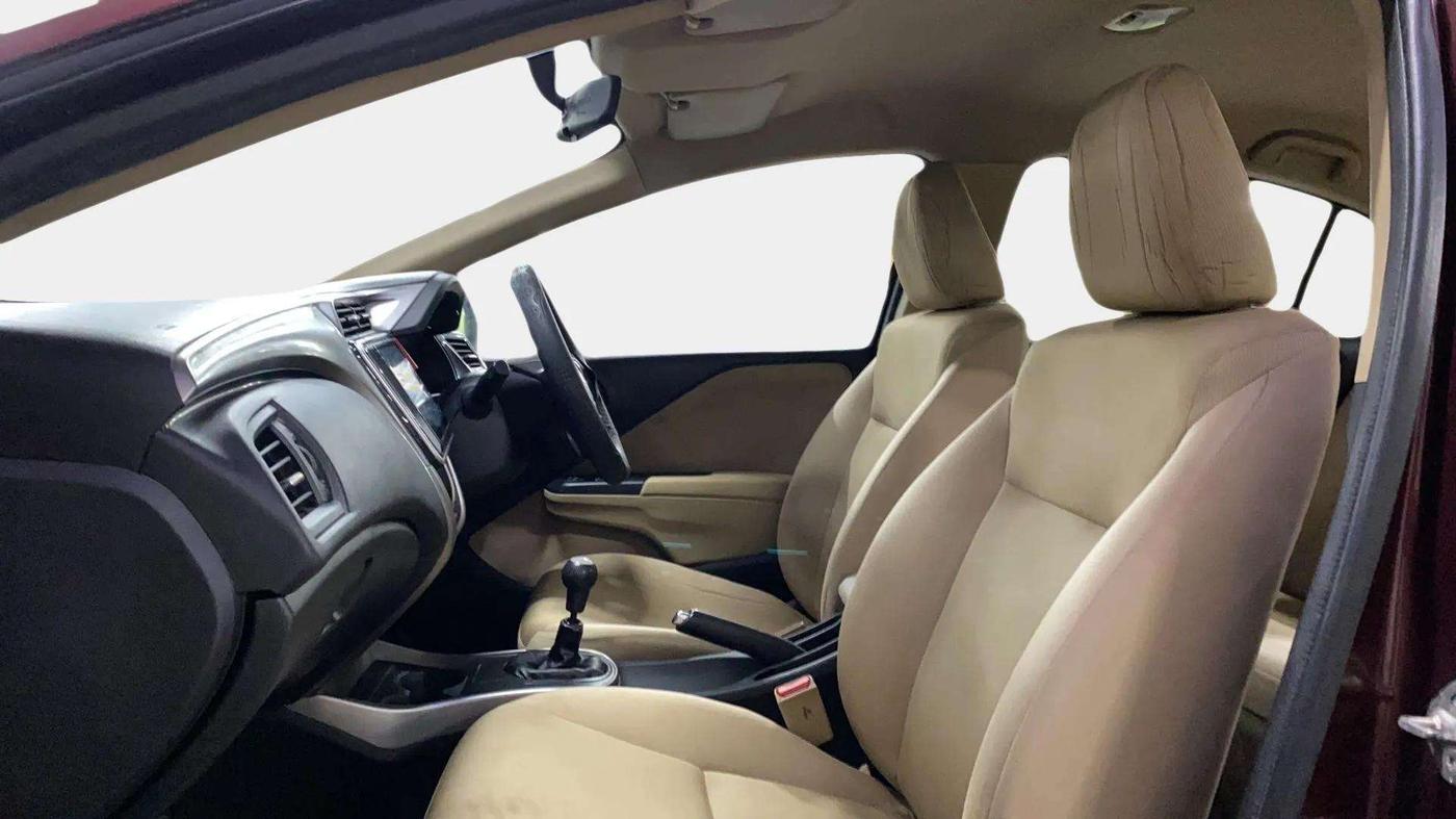 2014 Honda City 1.5L I-DTEC SV, Diesel, Manual, 1,32,115 km, Right Side Front Door Cabin