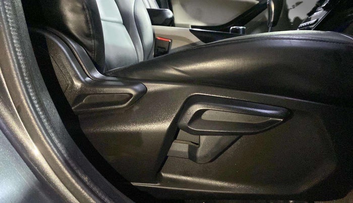 2021 Tata NEXON XZA PLUS SUNROOF PETROL, Petrol, Automatic, 31,074 km, Driver Side Adjustment Panel