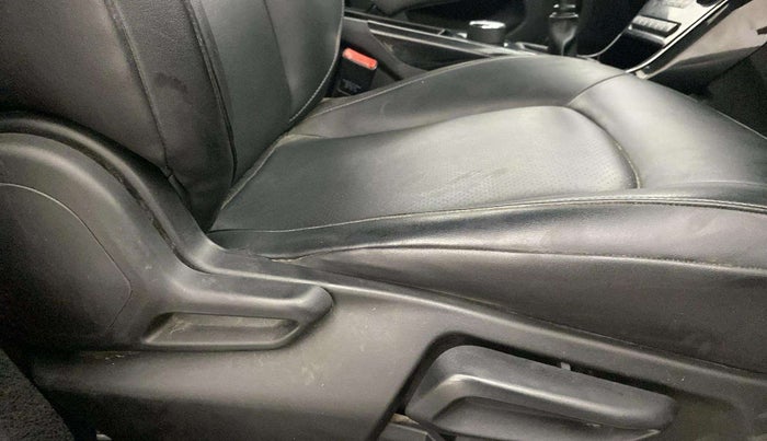 2022 Tata NEXON XZ PLUS DIESEL DARK EDITION, Diesel, Manual, 67,087 km, Driver Side Adjustment Panel