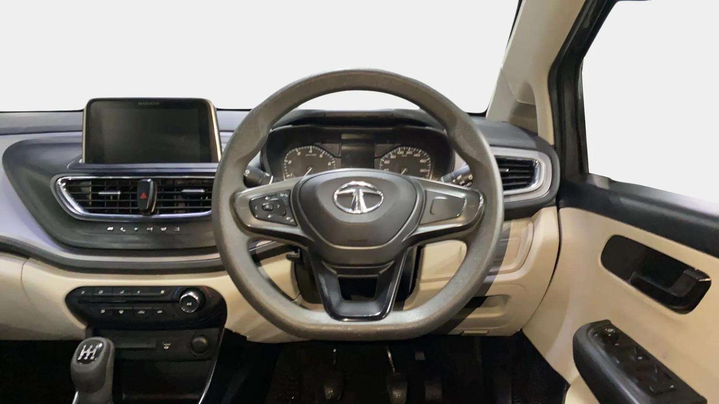 2022 Tata ALTROZ XM PLUS PETROL, Petrol, Manual, 9,974 km, Steering Wheel Close Up
