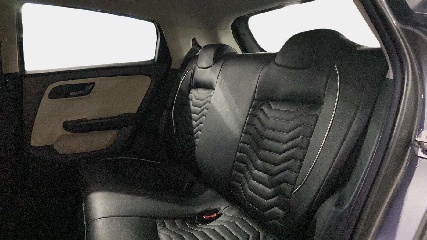 2022 Tata ALTROZ XM PLUS PETROL, Petrol, Manual, 9,974 km, Right Side Rear Door Cabin