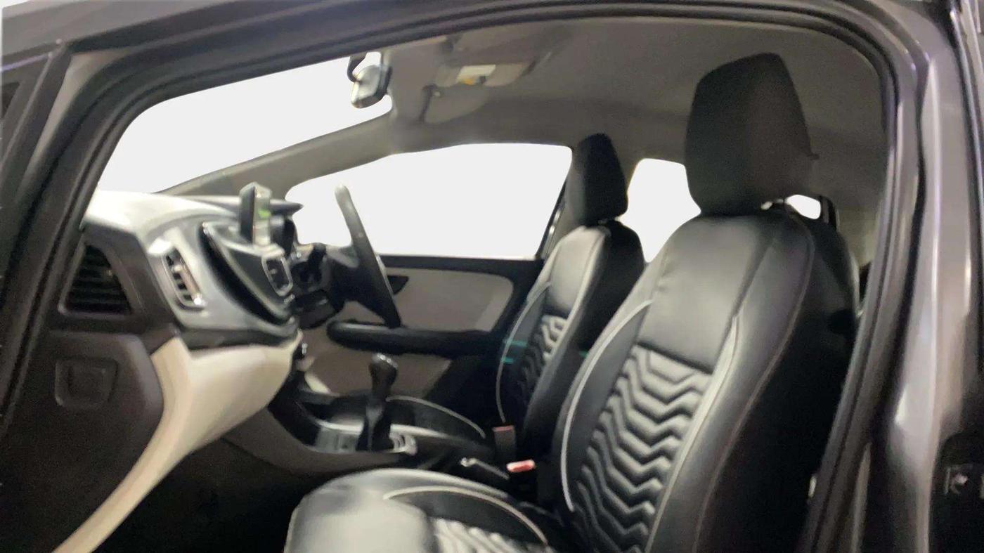 2022 Tata ALTROZ XM PLUS PETROL, Petrol, Manual, 9,974 km, Right Side Front Door Cabin