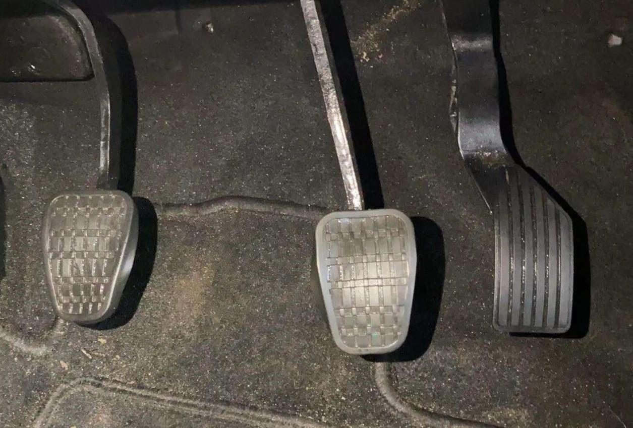 2022 Tata ALTROZ XM PLUS PETROL, Petrol, Manual, 9,974 km, Pedals