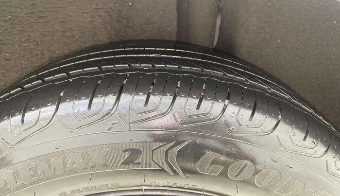 2018 Ford Ecosport TREND + 1.5L PETROL AT, Petrol, Automatic, 29,026 km, Left Rear Tyre Tread