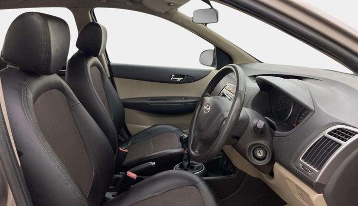 2012 Hyundai i20 MAGNA 1.2, Petrol, Manual, 69,741 km, Right Side Front Door Cabin