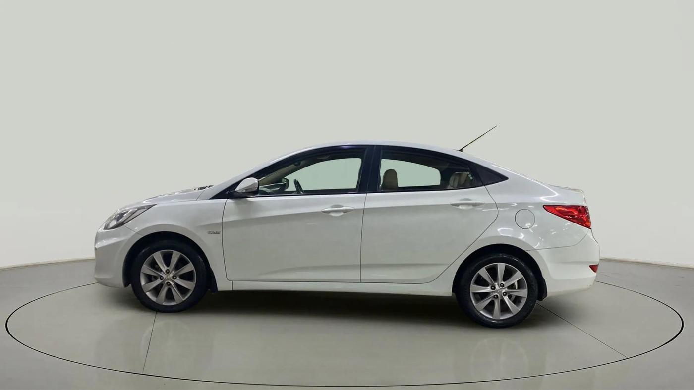 2013 Hyundai Verna FLUIDIC 1.6 CRDI SX, Diesel, Manual, 94,966 km, Left Side