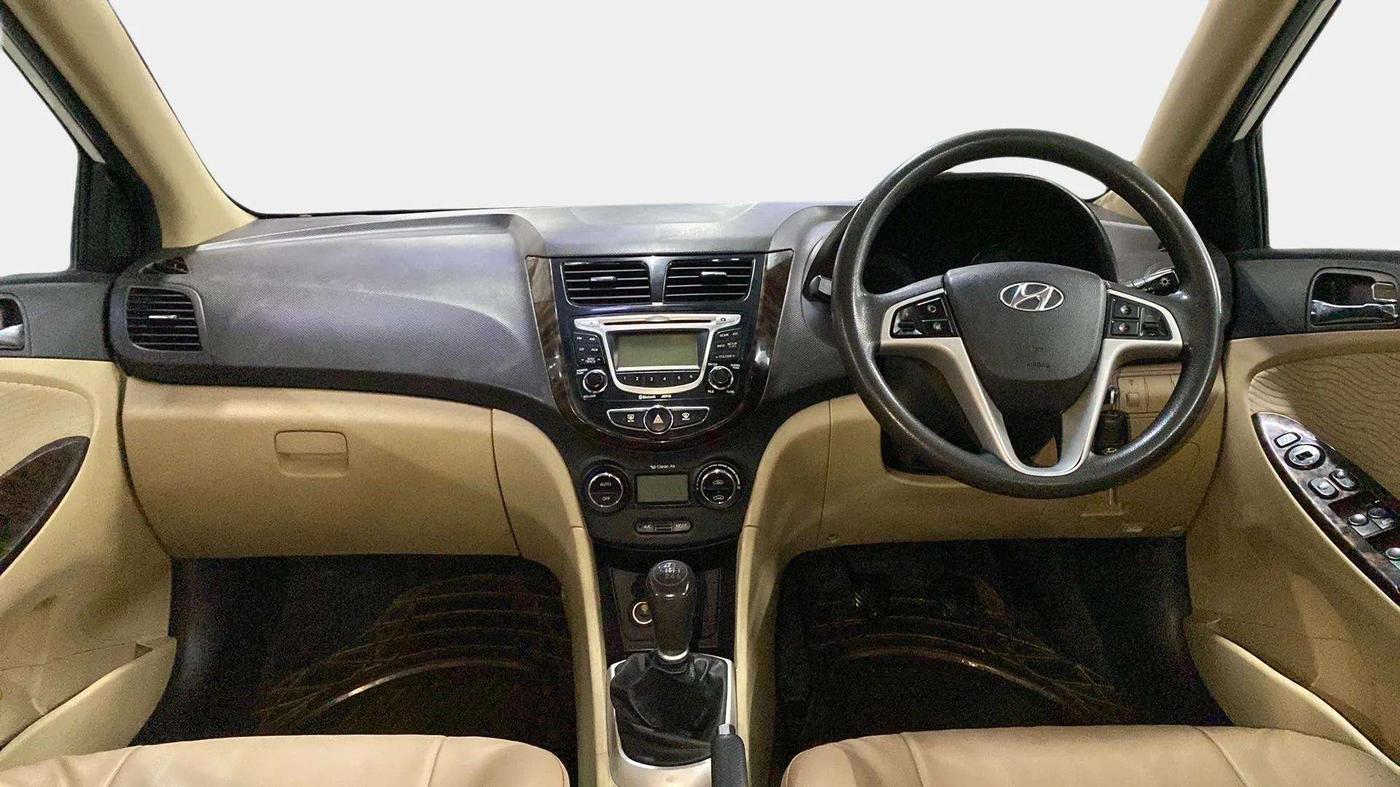 2013 Hyundai Verna FLUIDIC 1.6 CRDI SX, Diesel, Manual, 94,966 km, Dashboard