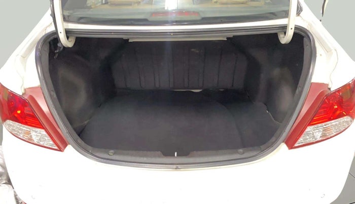 2013 Hyundai Verna FLUIDIC 1.6 CRDI SX, Diesel, Manual, 94,329 km, Boot Open Zoomed View